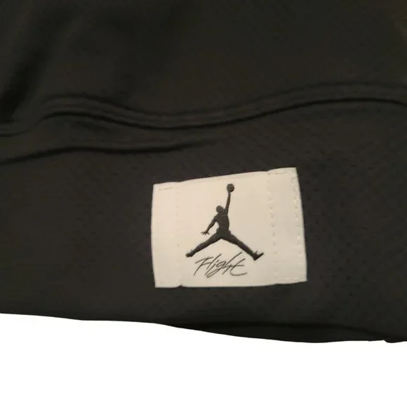 Jordan Essentials Womens Black Top L Crop Logo - Picture 6 of 9